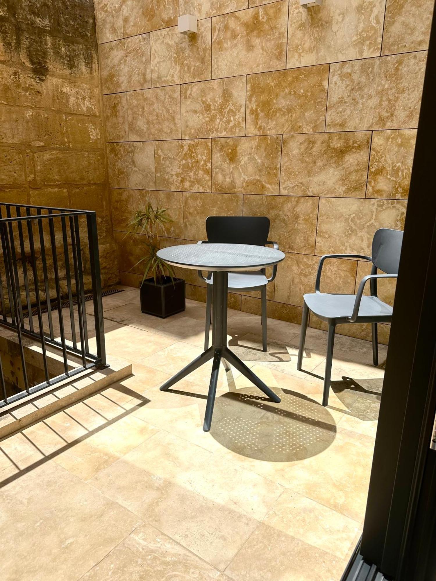 Numru 27 Expertly Restored Small House Of Character Cospicua Buitenkant foto